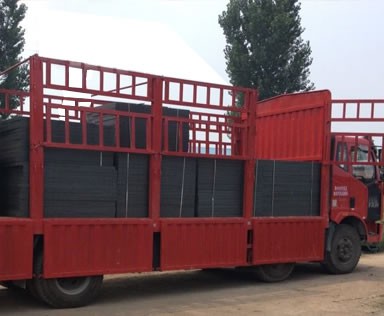 东北齿形好色先生污视频装车
